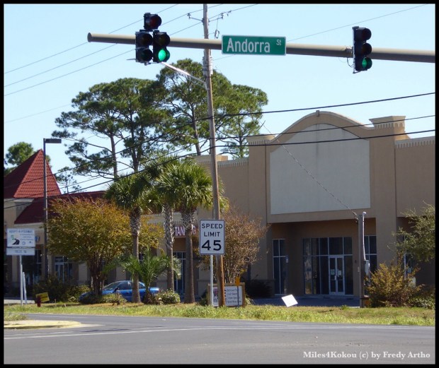 Hallo Anja: Auf der eintönigen Fahrt auf dem Hwy 98 ist uns das aufgefallen: Liäbi Grüäss a Wohngruppä Andorra i dä EPI.