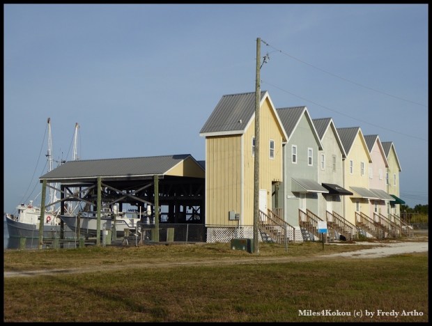 Ein Bootshaus. (typisch Amerika: Hauptsache die Fasade stimmt)